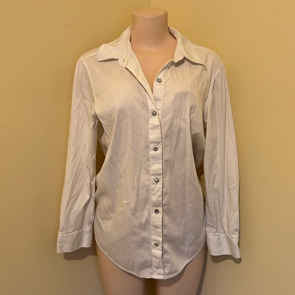 White long sleeve with gem stone on buttons